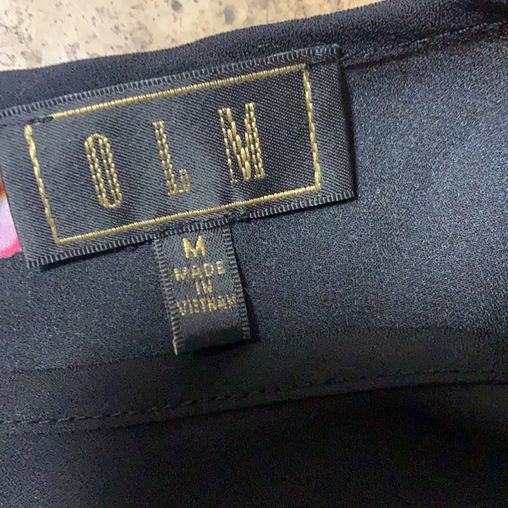 OLM blouse - Picture 3 of 4